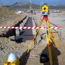 Topsa Topografía equipo medidor de obra